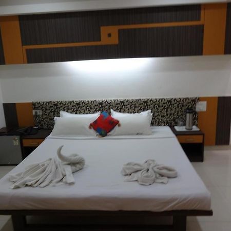 אינדורה Hotel Grand Suites מראה חיצוני תמונה