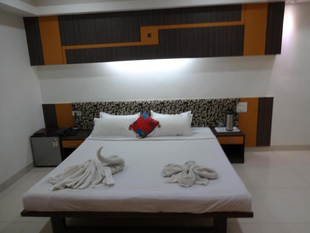 אינדורה Hotel Grand Suites מראה חיצוני תמונה