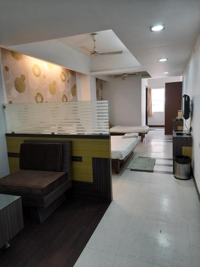 אינדורה Hotel Grand Suites מראה חיצוני תמונה