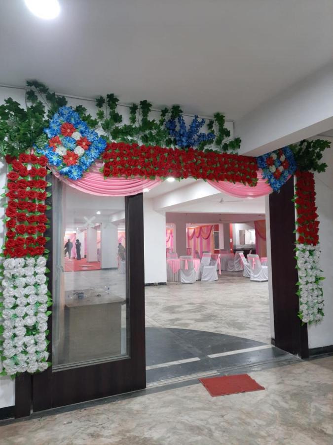 אינדורה Hotel Grand Suites מראה חיצוני תמונה