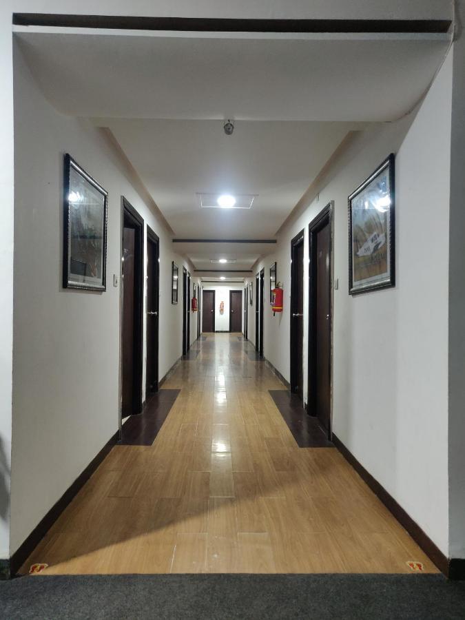 אינדורה Hotel Grand Suites מראה חיצוני תמונה