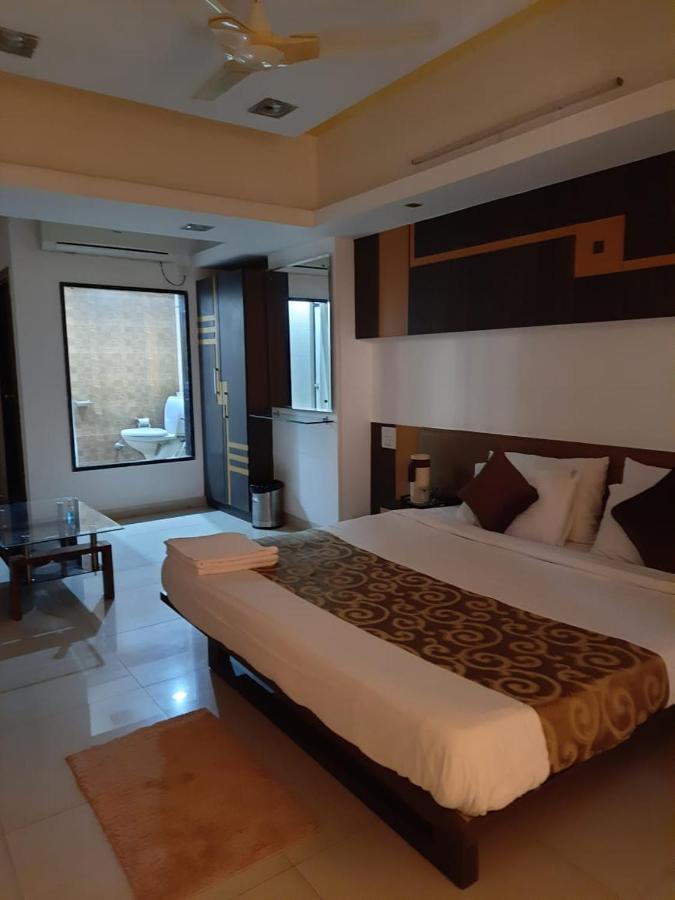 אינדורה Hotel Grand Suites מראה חיצוני תמונה